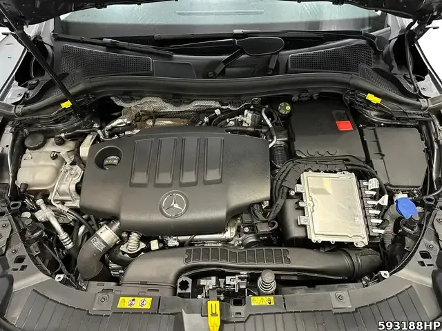 Mercedes-Benz GLA 220