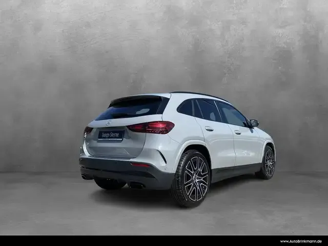 Mercedes-Benz GLA 200
