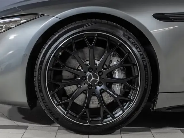 Mercedes-Benz SL 43 AMG