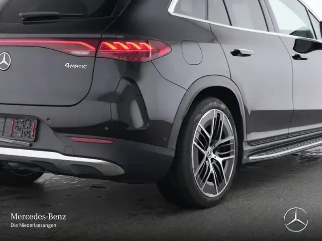 Mercedes-Benz EQE SUV