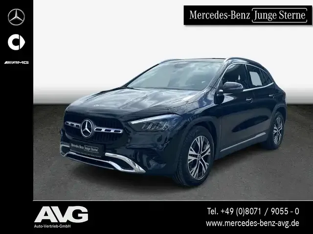 Mercedes-Benz GLA 220