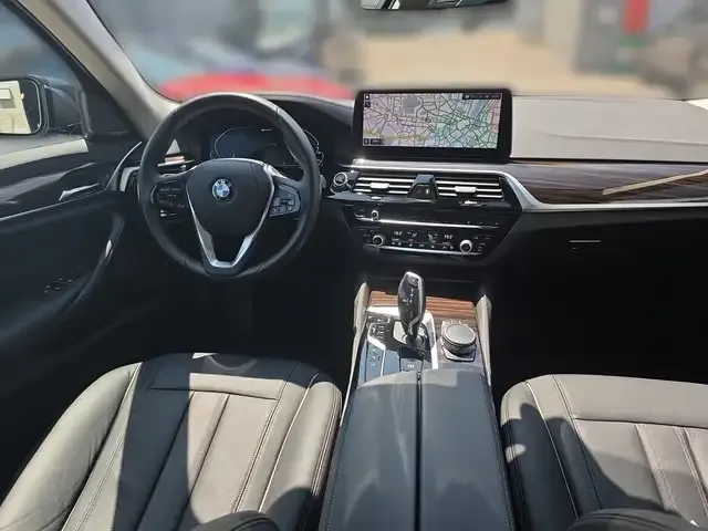 BMW 545