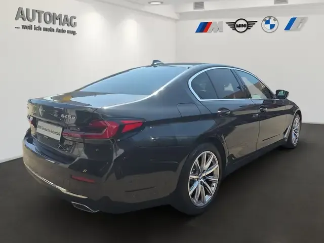 BMW 545