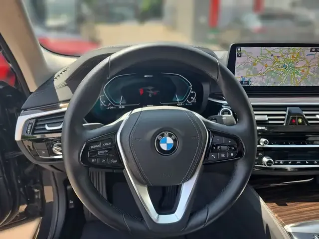 BMW 545