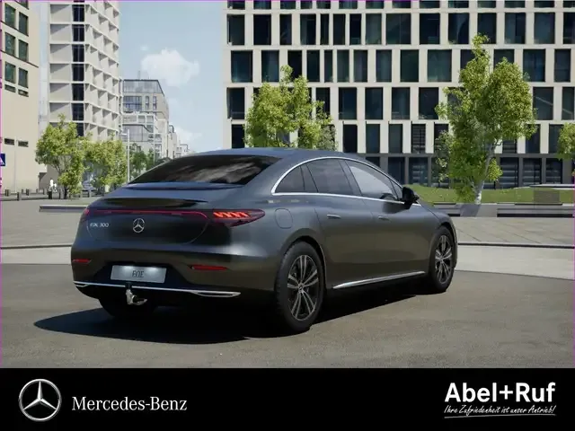 Mercedes-Benz EQE 300
