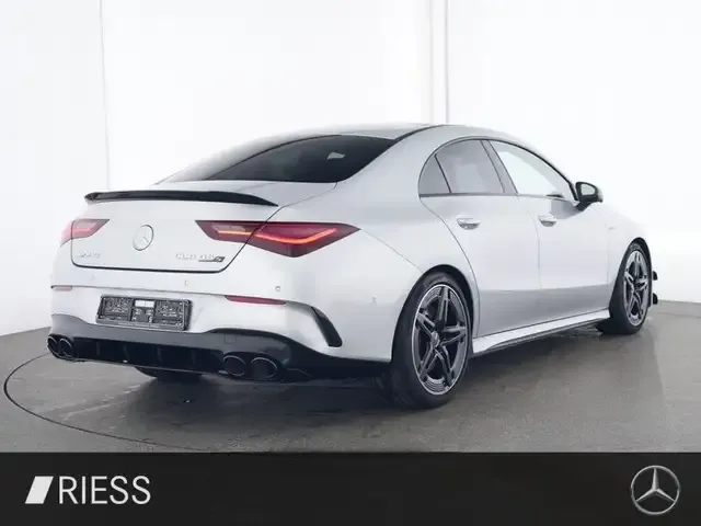 Mercedes-Benz CLA 45 AMG