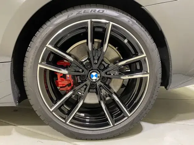 BMW 440