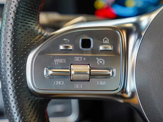 Mercedes-Benz CLA 220