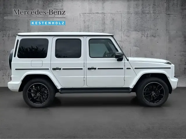 Mercedes-Benz G 500