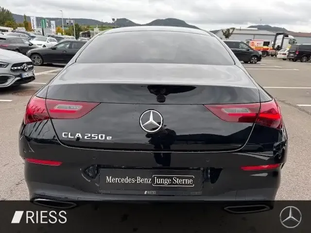 Mercedes-Benz CLA 250