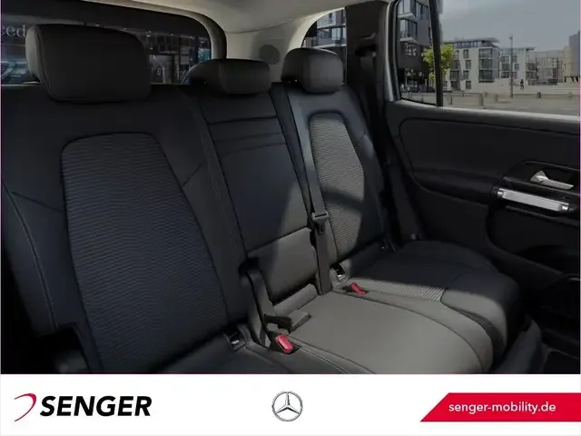 Mercedes-Benz EQB 250