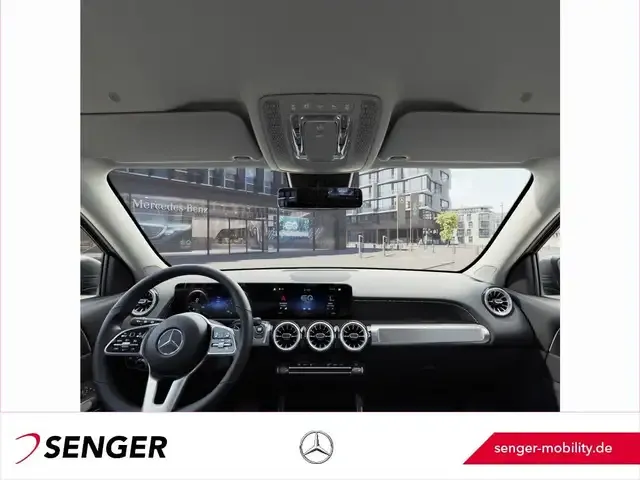 Mercedes-Benz EQB 250