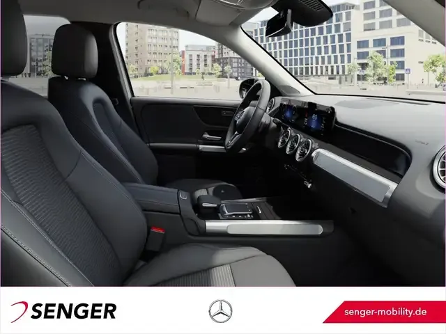 Mercedes-Benz EQB 250