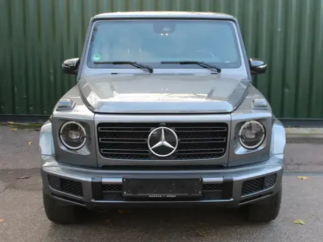 Mercedes-Benz G 400