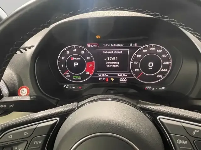 Audi SQ2