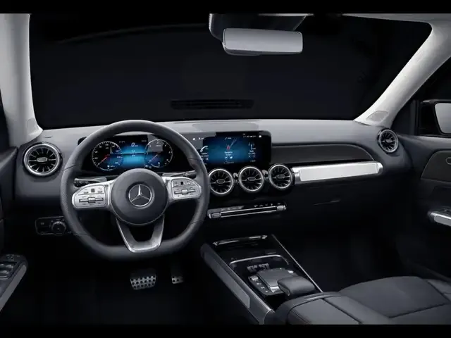 Mercedes-Benz GLB 220