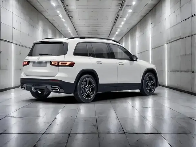 Mercedes-Benz GLB 220