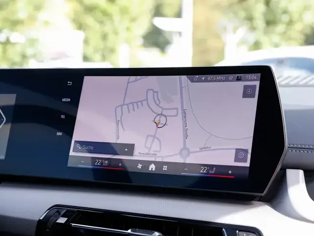 BMW 216