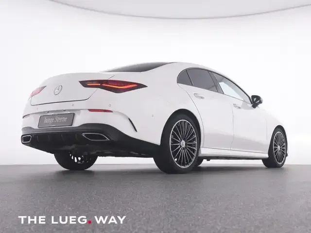 Mercedes-Benz CLA 200