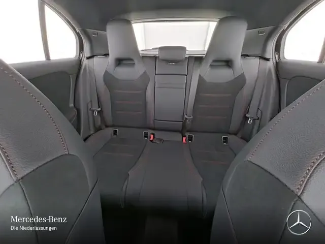 Mercedes-Benz A 220