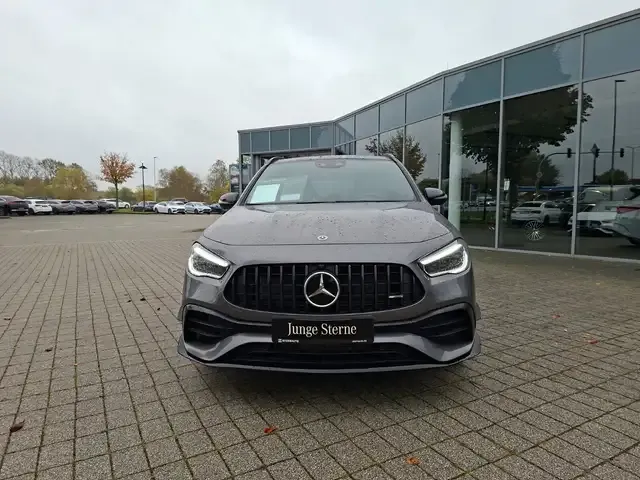 Mercedes-Benz GLA 45 AMG