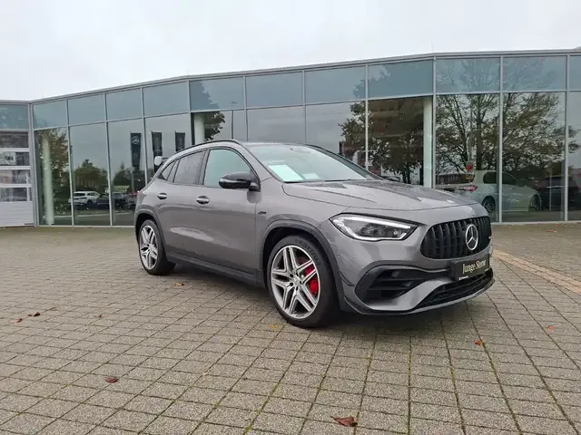 Mercedes-Benz GLA 45 AMG