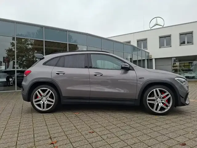Mercedes-Benz GLA 45 AMG