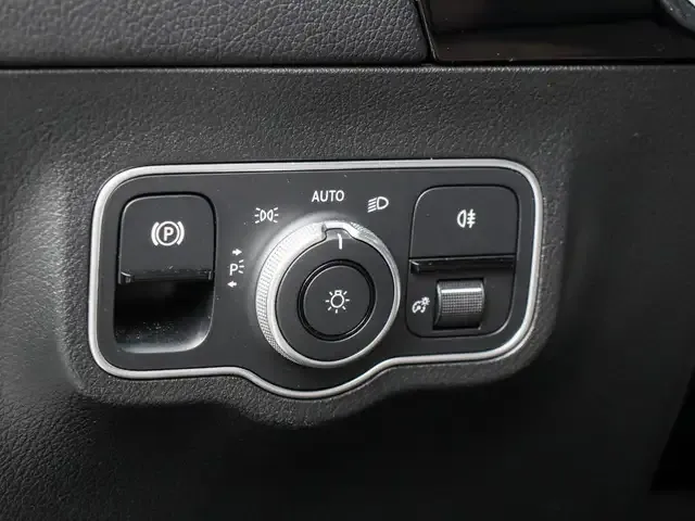 Mercedes-Benz EQA 300