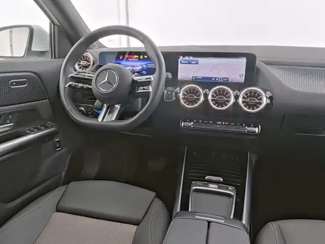 Mercedes-Benz EQA 300