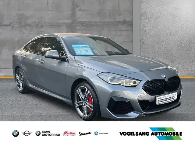 BMW 235