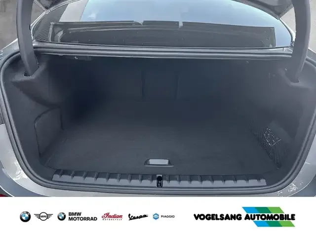 BMW 235