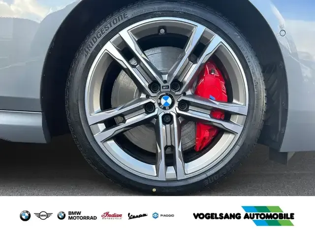 BMW 235