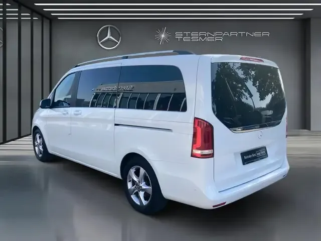 Mercedes-Benz V 250