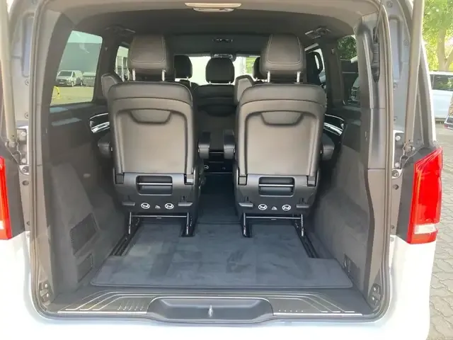 Mercedes-Benz V 250