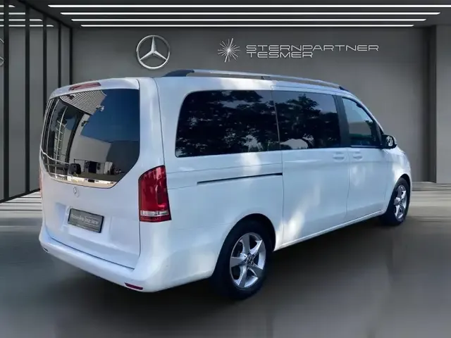 Mercedes-Benz V 250