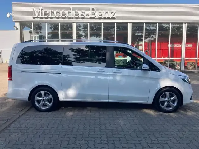 Mercedes-Benz V 250