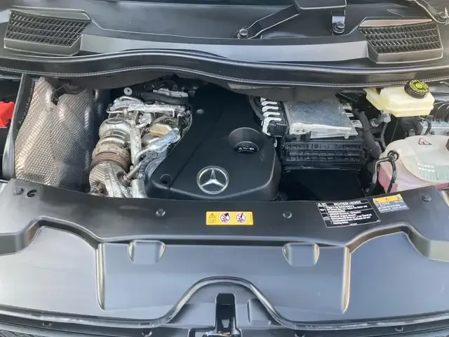 Mercedes-Benz V 250