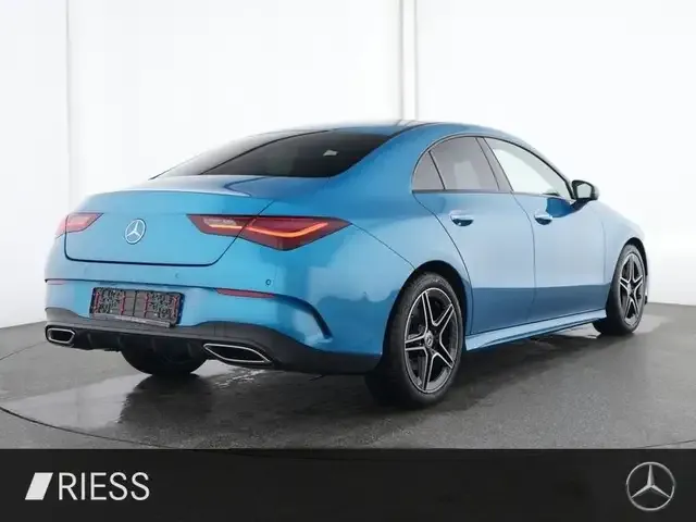 Mercedes-Benz CLA 200