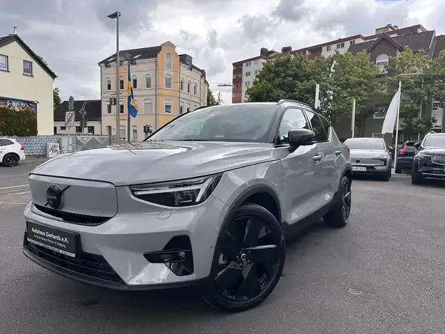 Volvo EX40
