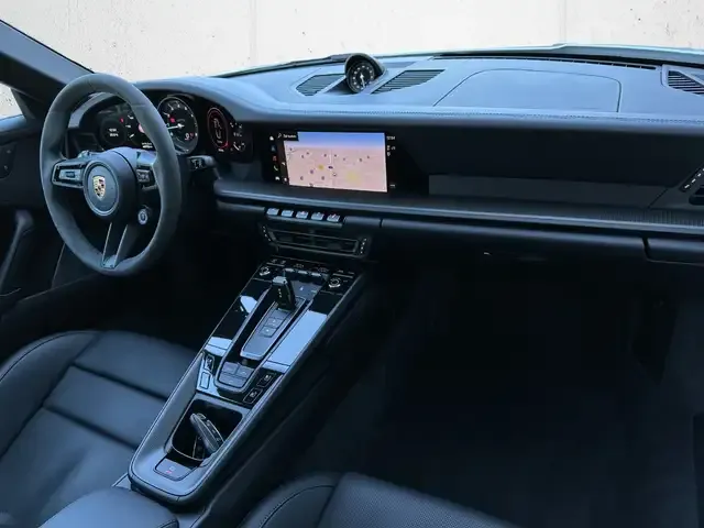 Porsche 992