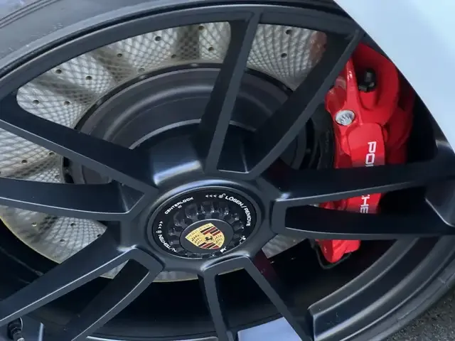 Porsche 992