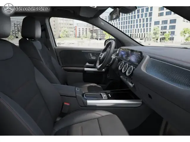 Mercedes-Benz EQA 300