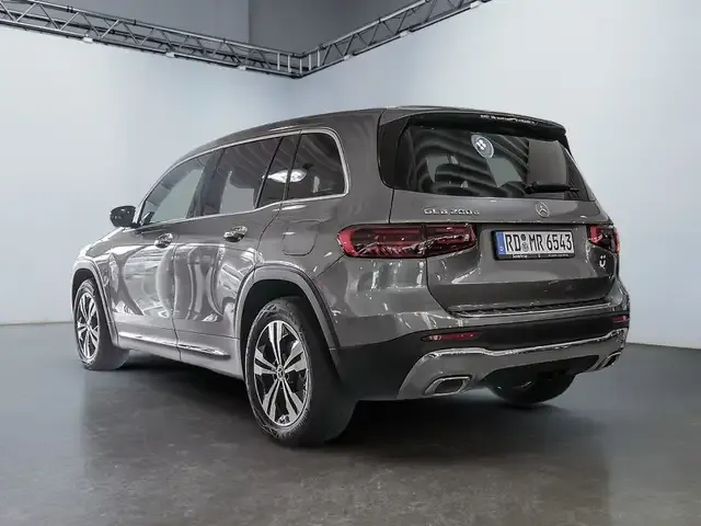 Mercedes-Benz GLB 200