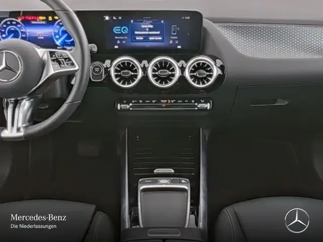 Mercedes-Benz EQA 300