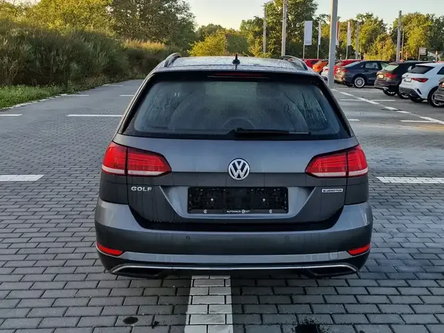 Volkswagen Golf Variant