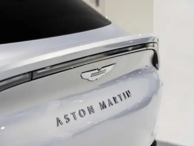 Aston Martin DBX
