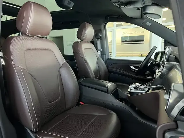 Mercedes-Benz V 250