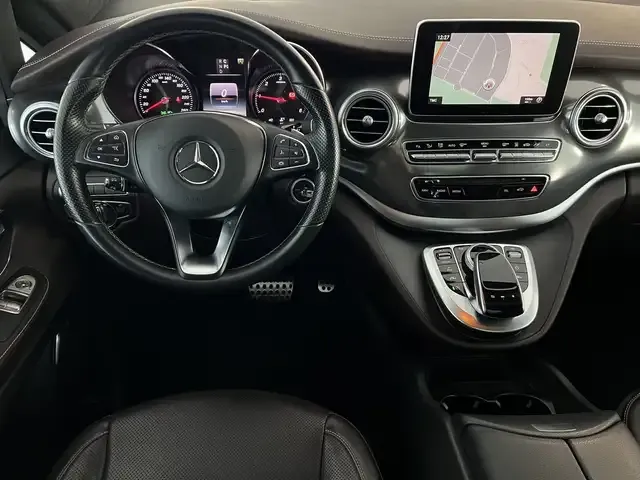 Mercedes-Benz V 250