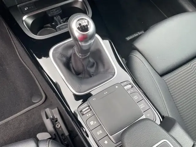 Mercedes-Benz Sonstiges