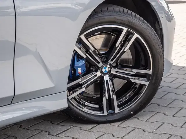 BMW 340